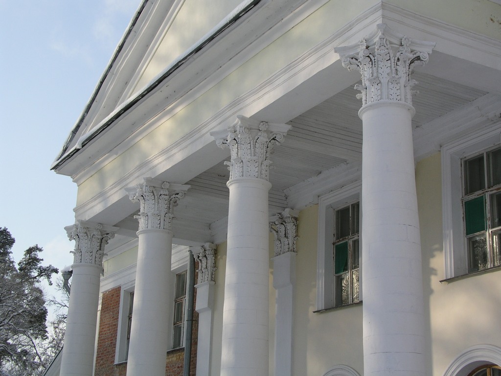 колонны с убранным балконом.JPG